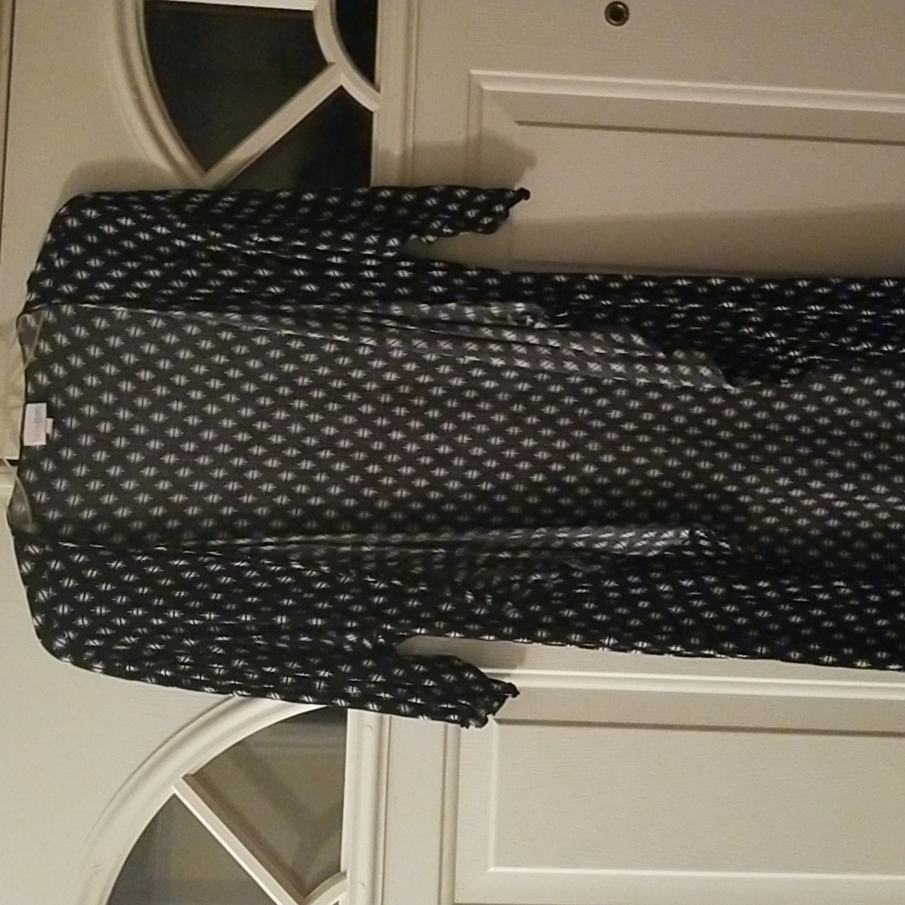 LuLaRoe Black and White Shirley